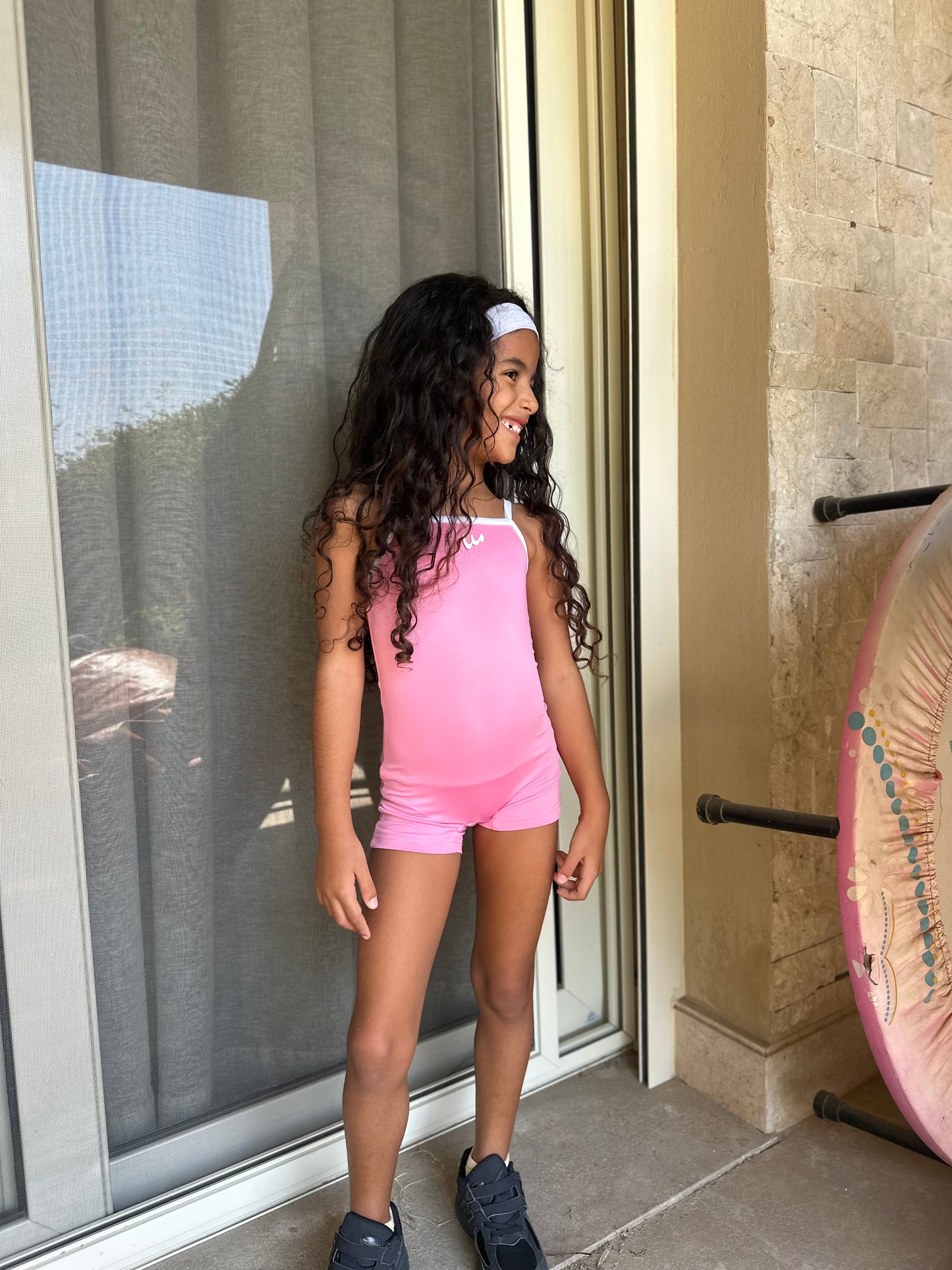 The Must Have bodysuit (pink/blue)