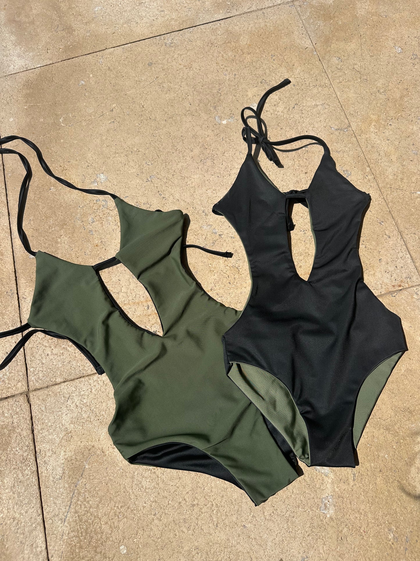 Reversible Black olive Vcut
