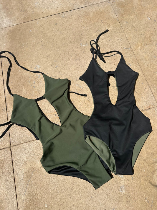 Reversible Black olive Vcut